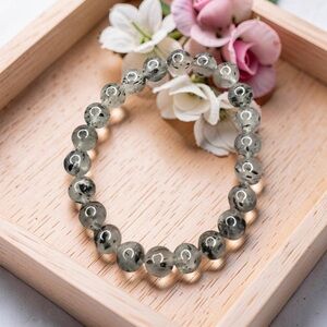 9mm Mica in Quartz Bracelet 🖤